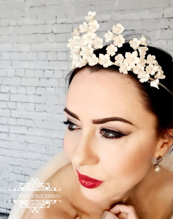 Flower crown, floral crown, bridal headpiece, bridal flower crown, flower halo, wedding tiara, wedding headband, bohemian wedding