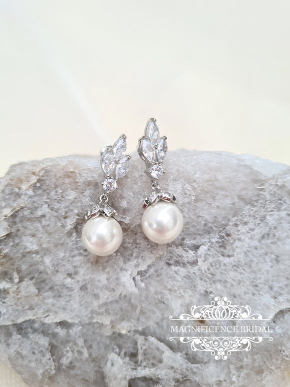 Pearl drop bridal earrings NOREEN