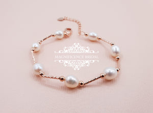 Pearl bracelet, pearl rose gold, first communion, Rose gold bracelet, communion accessory, first holy communion, pearl bracelets, ALBA - magnificencebridal-com